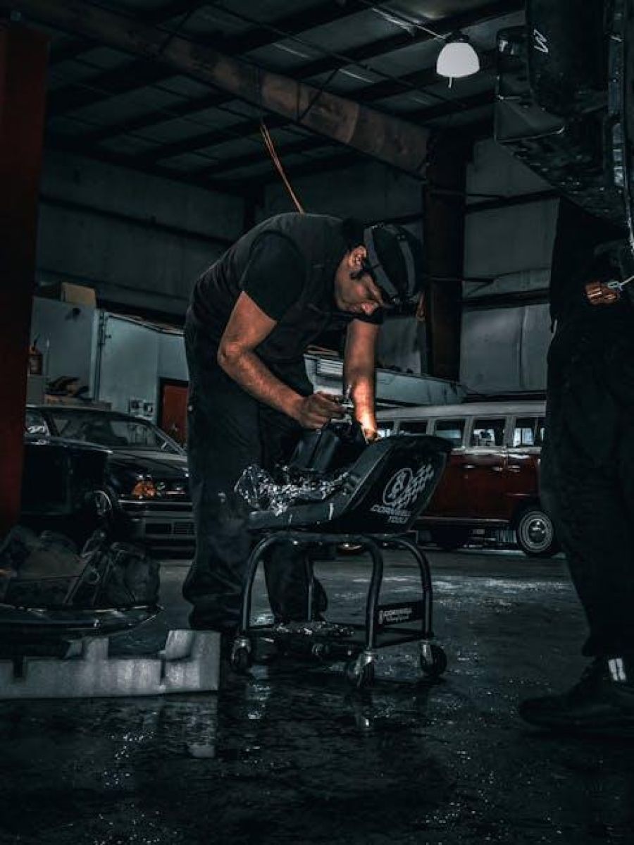 The Advantages of Using a Local Car Body Repair Shop